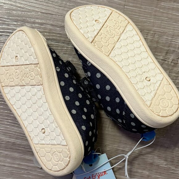 NWT Cat & Jack Polka Dot Velcro Shoes for Kid/Baby/Toddler Size 8 - Picture 3 of 3